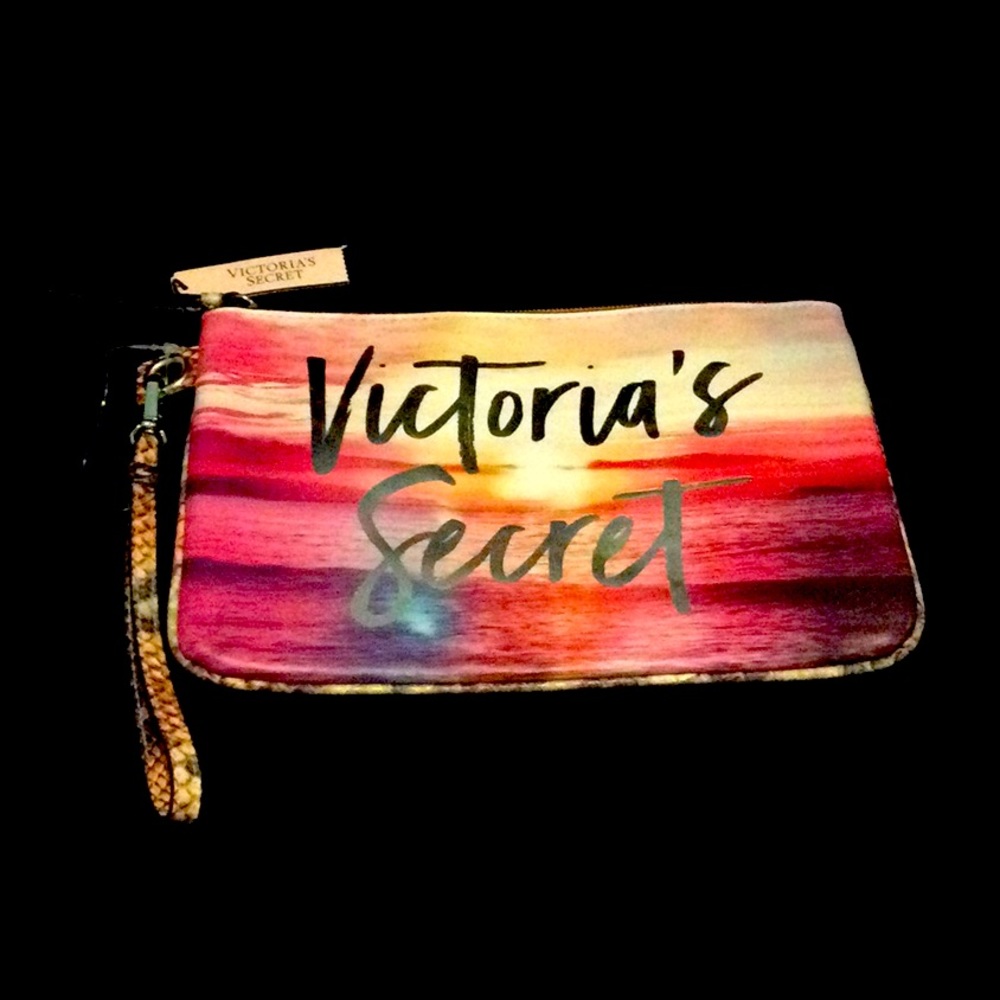 Final sale price❗️ NWaT Victorias Secret wristlet